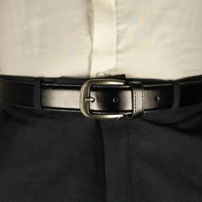 CLASSIC - Old Money Plain Leather Belt. Color black